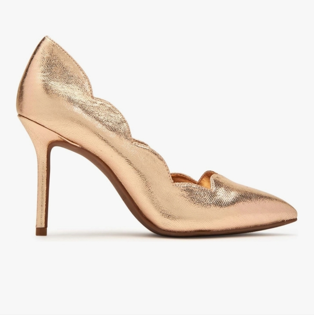 Katy Perry "The Dina" Wavy Metallic Pump- Rose Gold - Picture 2 of 11